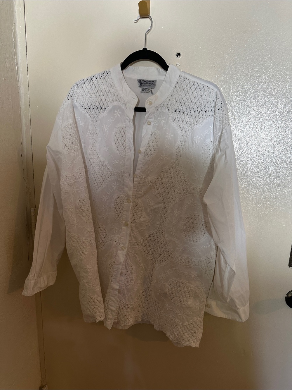 Raiment Fashions Inc White Cotton Embroidered Crochet Button-Up Blouse L